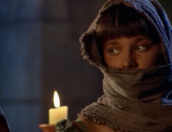 extant_XenaWarriorPrincess_2x09-ASolsticeCarol_2445