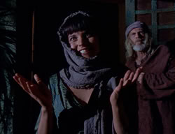 extant_XenaWarriorPrincess_2x09-ASolsticeCarol_2572