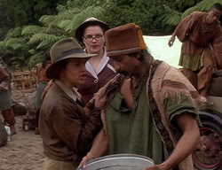 extant_XenaWarriorPrincess_2x10-TheXenaScrolls_0381