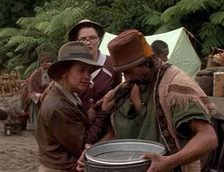 extant_XenaWarriorPrincess_2x10-TheXenaScrolls_0385