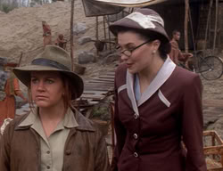 extant_XenaWarriorPrincess_2x10-TheXenaScrolls_0402