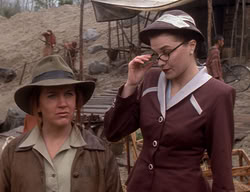 extant_XenaWarriorPrincess_2x10-TheXenaScrolls_0404