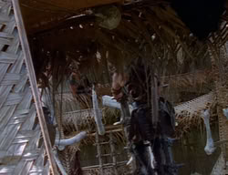 extant_XenaWarriorPrincess_2x10-TheXenaScrolls_0549