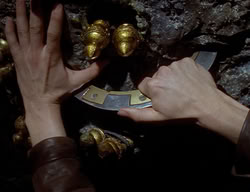 extant_XenaWarriorPrincess_2x10-TheXenaScrolls_1826