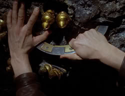 extant_XenaWarriorPrincess_2x10-TheXenaScrolls_1828
