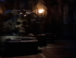 extant_XenaWarriorPrincess_2x10-TheXenaScrolls_2010
