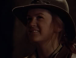extant_XenaWarriorPrincess_2x10-TheXenaScrolls_2470