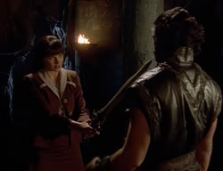 extant_XenaWarriorPrincess_2x10-TheXenaScrolls_2666