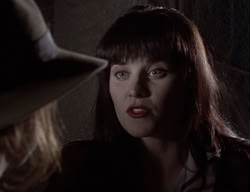 extant_XenaWarriorPrincess_2x10-TheXenaScrolls_2772