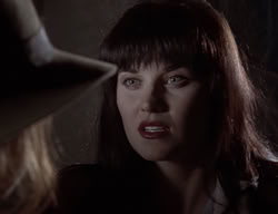 extant_XenaWarriorPrincess_2x10-TheXenaScrolls_2774