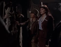extant_XenaWarriorPrincess_2x10-TheXenaScrolls_2922