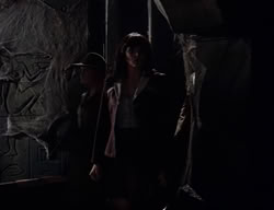 extant_XenaWarriorPrincess_2x10-TheXenaScrolls_2955