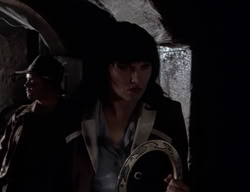 extant_XenaWarriorPrincess_2x10-TheXenaScrolls_2977