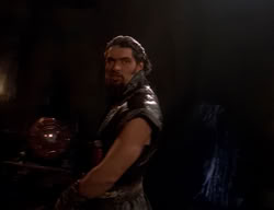 extant_XenaWarriorPrincess_2x10-TheXenaScrolls_3031