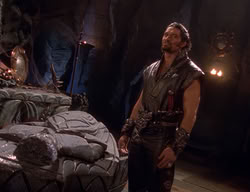 extant_XenaWarriorPrincess_2x10-TheXenaScrolls_3048