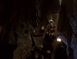 extant_XenaWarriorPrincess_2x10-TheXenaScrolls_3251