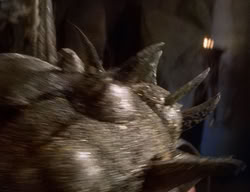extant_XenaWarriorPrincess_2x10-TheXenaScrolls_3252