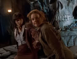 extant_XenaWarriorPrincess_2x10-TheXenaScrolls_3286