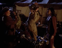 extant_XenaWarriorPrincess_2x10-TheXenaScrolls_3380
