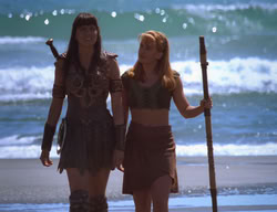 extant_XenaWarriorPrincess_2x11-HereSheComesMissAmphipolis_00040