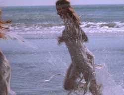 extant_XenaWarriorPrincess_2x11-HereSheComesMissAmphipolis_00154