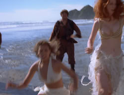 extant_XenaWarriorPrincess_2x11-HereSheComesMissAmphipolis_00155