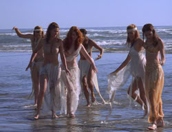 extant_XenaWarriorPrincess_2x11-HereSheComesMissAmphipolis_00195