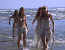 extant_XenaWarriorPrincess_2x11-HereSheComesMissAmphipolis_00203