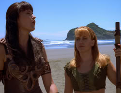 extant_XenaWarriorPrincess_2x11-HereSheComesMissAmphipolis_00276