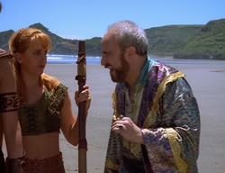 extant_XenaWarriorPrincess_2x11-HereSheComesMissAmphipolis_00345