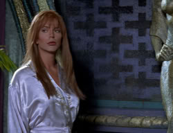 extant_XenaWarriorPrincess_2x11-HereSheComesMissAmphipolis_00517