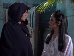 extant_XenaWarriorPrincess_2x11-HereSheComesMissAmphipolis_00532