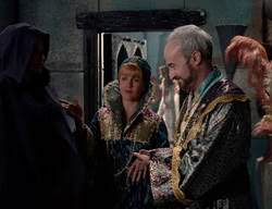 extant_XenaWarriorPrincess_2x11-HereSheComesMissAmphipolis_00561