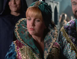 extant_XenaWarriorPrincess_2x11-HereSheComesMissAmphipolis_00566