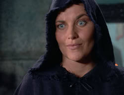 extant_XenaWarriorPrincess_2x11-HereSheComesMissAmphipolis_00575