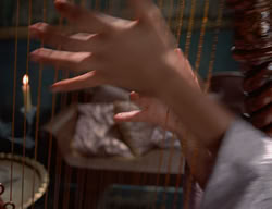 extant_XenaWarriorPrincess_2x11-HereSheComesMissAmphipolis_00586