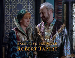extant_XenaWarriorPrincess_2x11-HereSheComesMissAmphipolis_00653