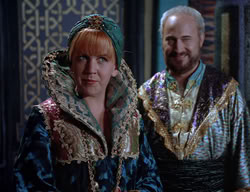 extant_XenaWarriorPrincess_2x11-HereSheComesMissAmphipolis_00656