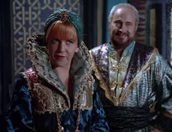 extant_XenaWarriorPrincess_2x11-HereSheComesMissAmphipolis_00657