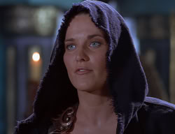 extant_XenaWarriorPrincess_2x11-HereSheComesMissAmphipolis_00669