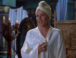 extant_XenaWarriorPrincess_2x11-HereSheComesMissAmphipolis_00707