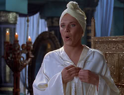 extant_XenaWarriorPrincess_2x11-HereSheComesMissAmphipolis_00714