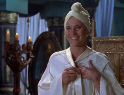 extant_XenaWarriorPrincess_2x11-HereSheComesMissAmphipolis_00715