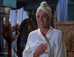 extant_XenaWarriorPrincess_2x11-HereSheComesMissAmphipolis_00730
