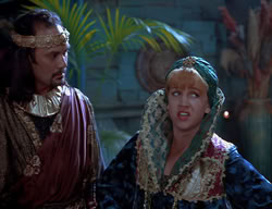 extant_XenaWarriorPrincess_2x11-HereSheComesMissAmphipolis_00806