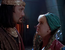 extant_XenaWarriorPrincess_2x11-HereSheComesMissAmphipolis_00813