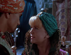 extant_XenaWarriorPrincess_2x11-HereSheComesMissAmphipolis_00822
