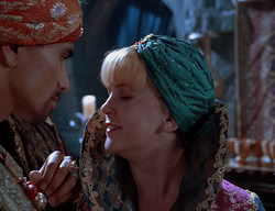 extant_XenaWarriorPrincess_2x11-HereSheComesMissAmphipolis_00823