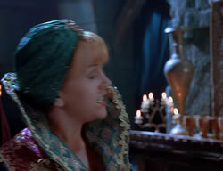 extant_XenaWarriorPrincess_2x11-HereSheComesMissAmphipolis_00826