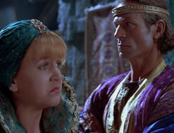 extant_XenaWarriorPrincess_2x11-HereSheComesMissAmphipolis_00831